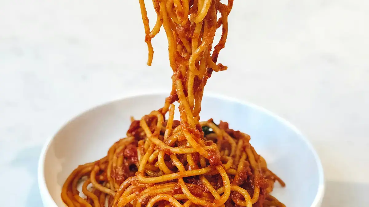 Pasta all’amatriciana eten