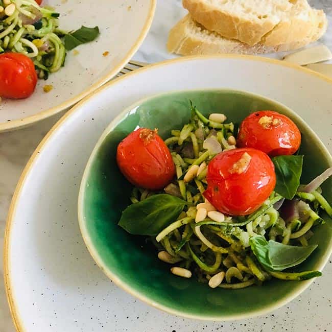 Courgette pesto pasta makkelijk recept