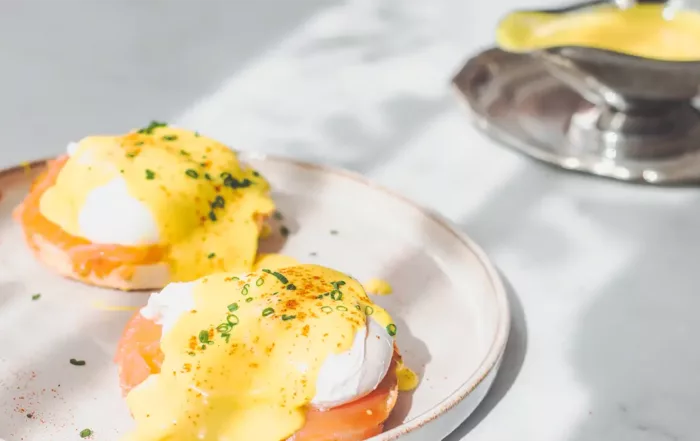 Eggs benedict maken