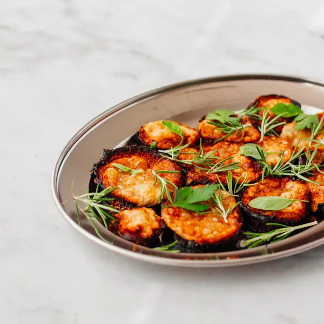 Gegrilde aubergine met mozzarella