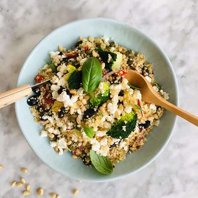 Quinoa salade broccoli en feta simpel recept