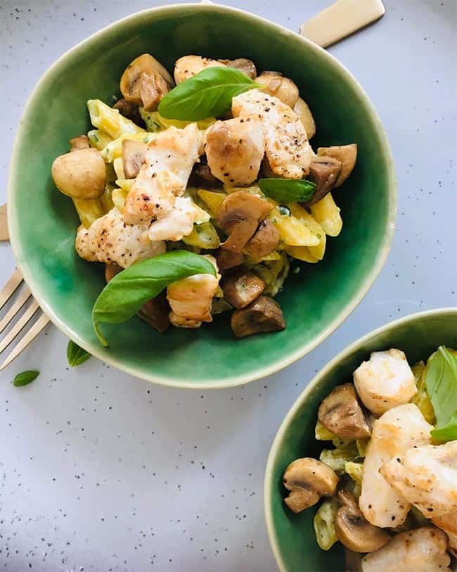Pasta met pesto en kip simpel recept
