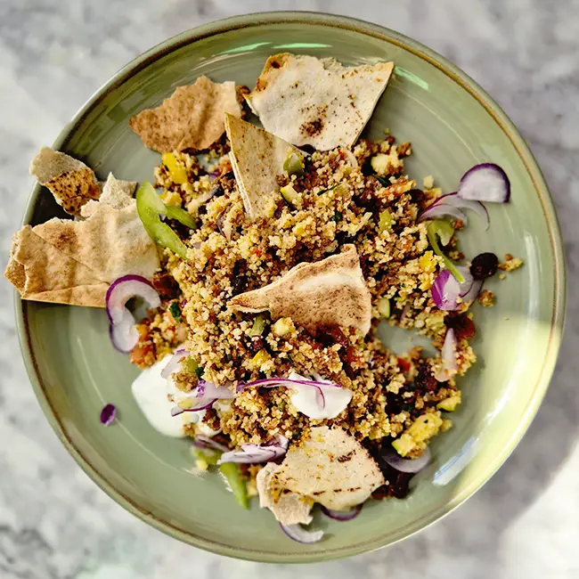 Couscous maken met gehakt en rozijnen Couscous maken met gehakt en rozijnen