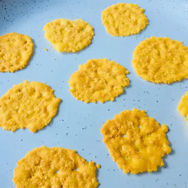 Kaaskoekjes van parmezaanse kaas