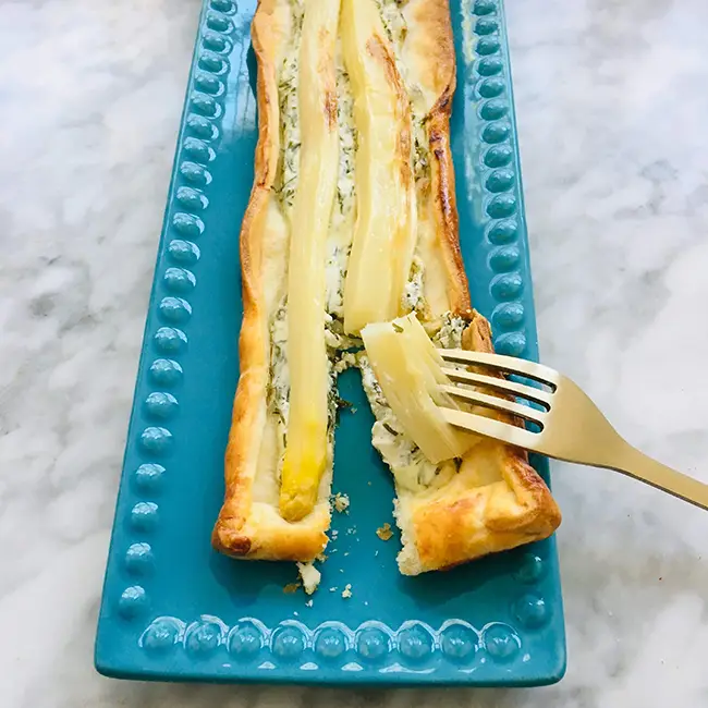 Asperge bladerdeegtaart