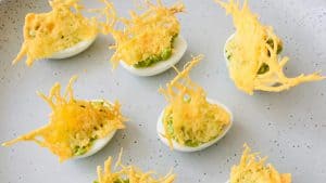 Gevulde eieren met avocado