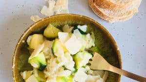 Risotto met prei courgette en citroen