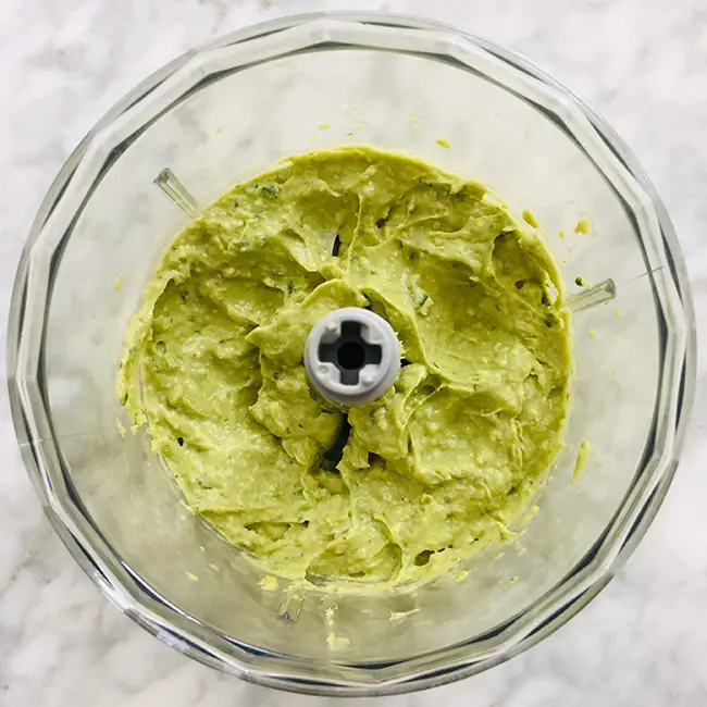 Avocadopesto courgettini recept