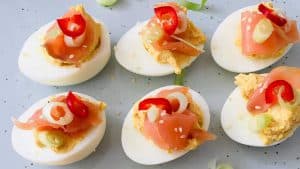 Gevulde eieren met zalm recept