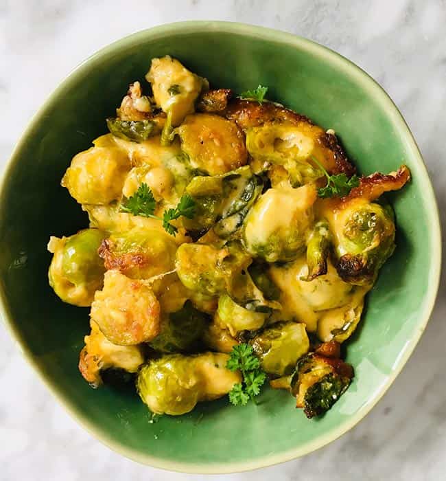 Spruitjes uit de oven met kaas simpel recept Spruitjes uit de oven met kaas recept