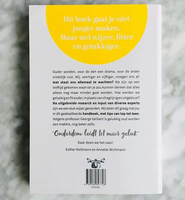 Oud met een Glimlach achterkant