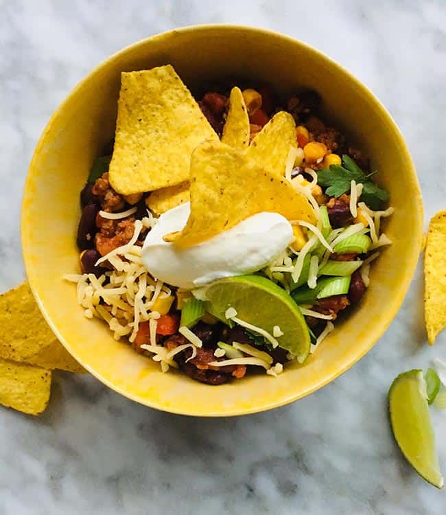 Chili con carne nachos