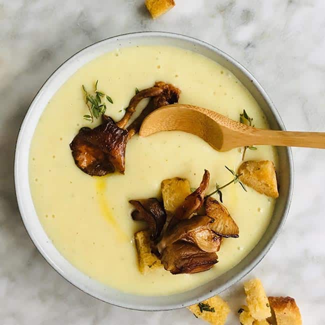 Aardappel knoflooksoep simpel recept Aardappel knoflooksoep simpel recept