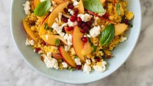 Couscous met nectarine en amandelen recept