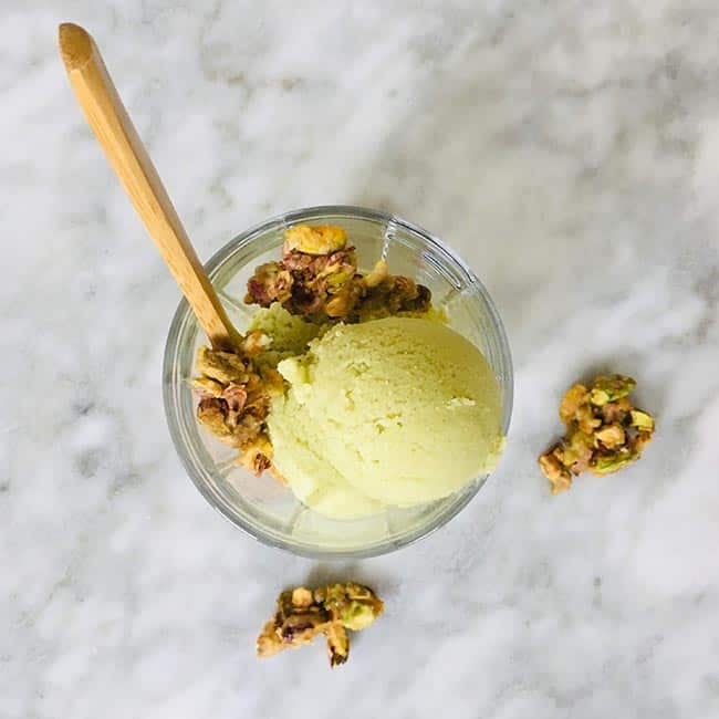 Avocado ijs met pistache