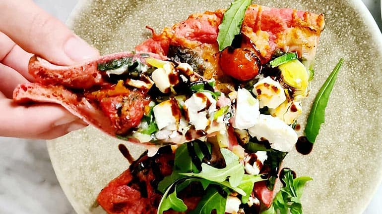 Pizza positiva bodem van biet Pizza positiva bodem van biet