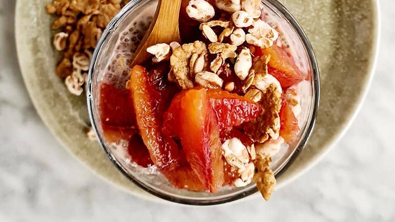 Chiazaad pudding met bloedsinaasappel