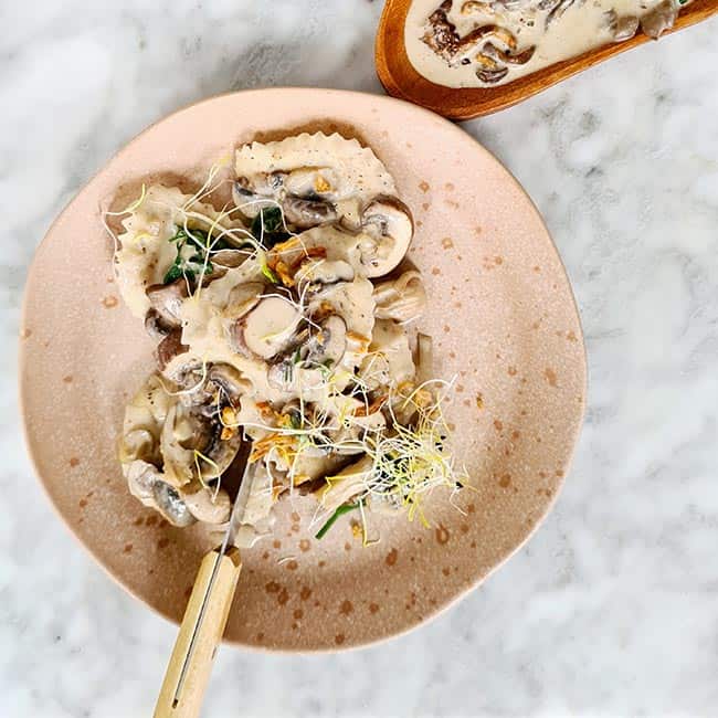 pasta en vegan champignonroomsaus maken pasta en vegan champignonroomsaus maken
