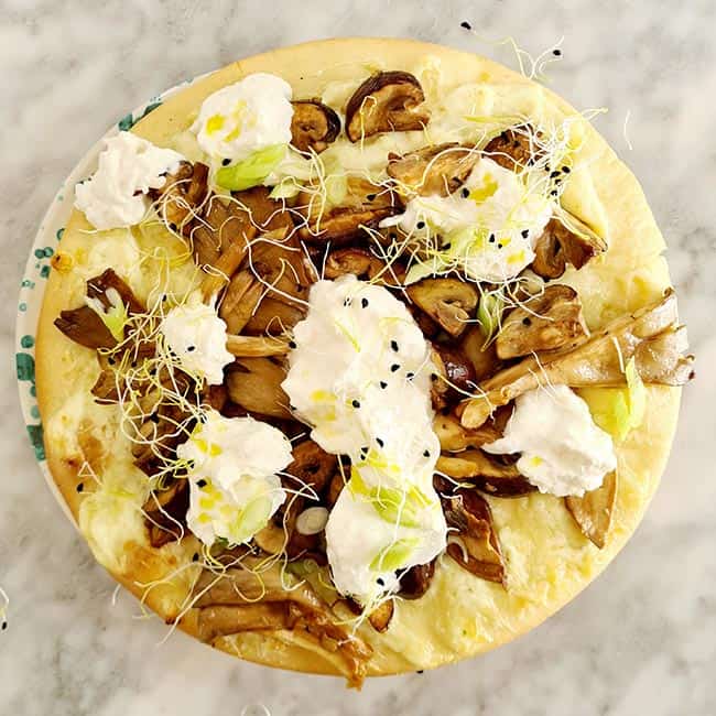 Pizza bianco paddenstoelen Pizza bianco paddenstoelen