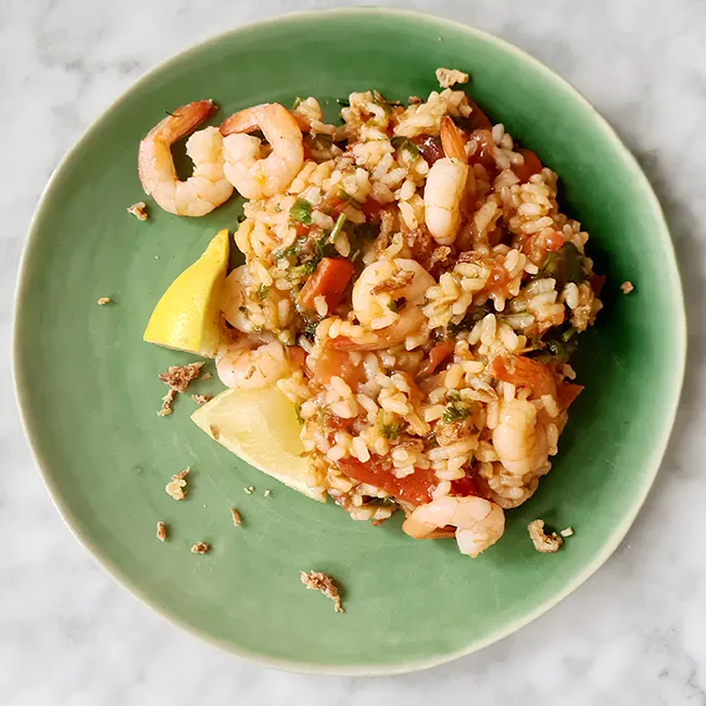 Paella met garnalen en saffraan