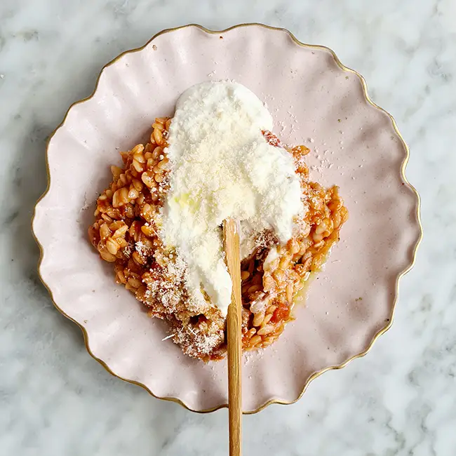 Orzo pasta met tomaten