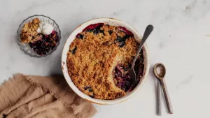 Crumble met blauwe bessen