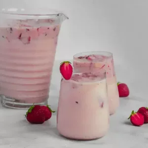 Aardbeienmelk