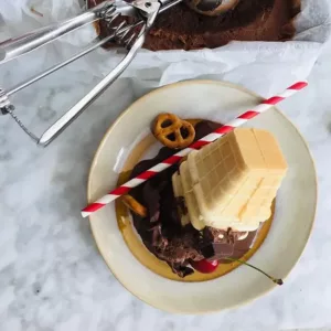 Chocolade ijs zonder ijsmachine