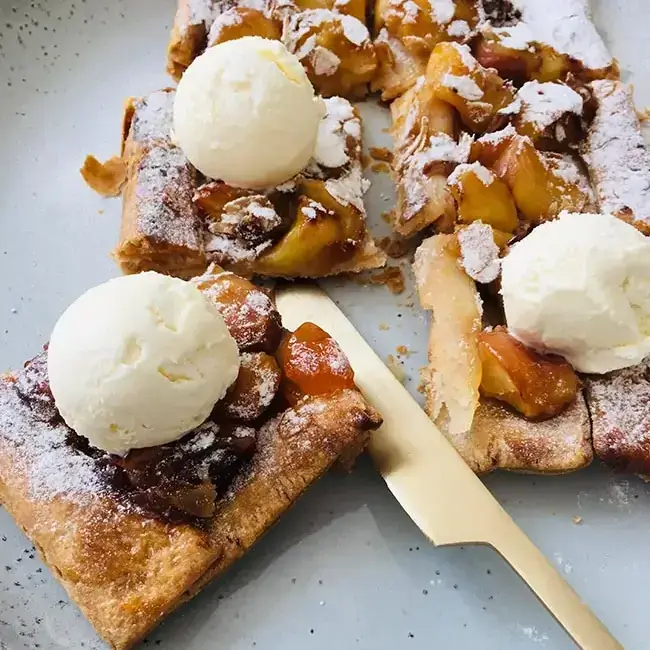 Tarte tatin met perzik