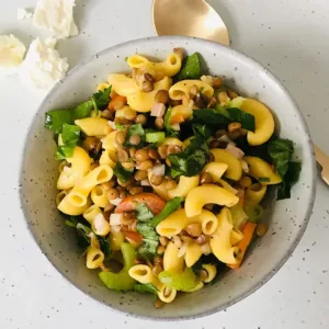 Pastasalade met linzen
