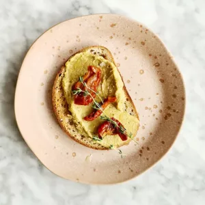Hummus avocado