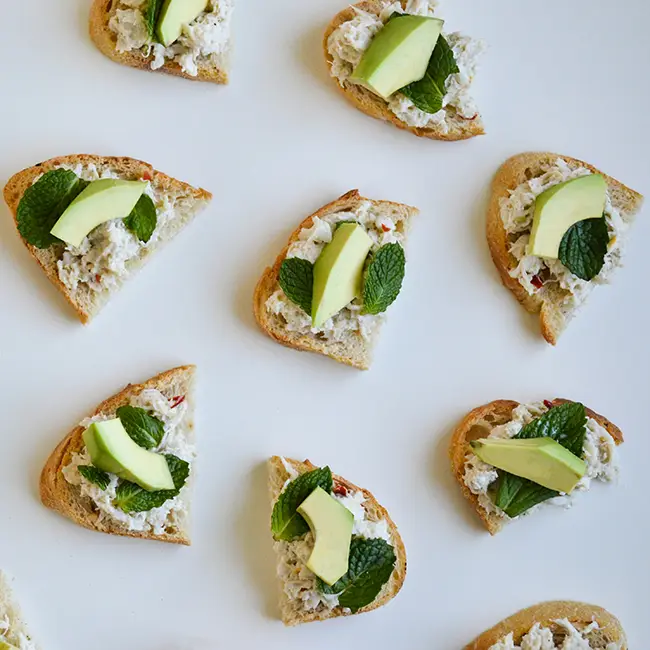 Toast krab en avocado 