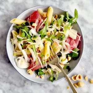 Witlofsalade met pasta