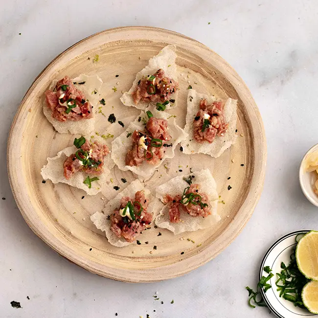 Rijstvellen met tonijn Aziatisch kerstmenu Rijstvellen met tonijn Aziatisch kerstmenu