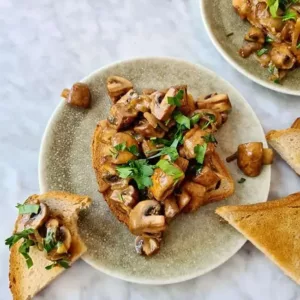 Toast champignon met kaas