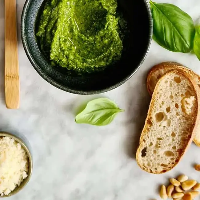 Pesto dip