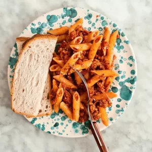 Simpele pasta met tomatensaus
