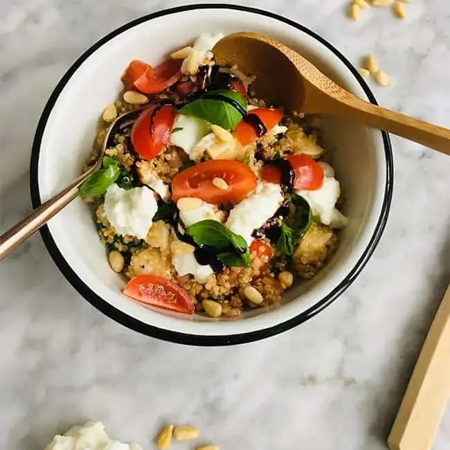 Quinoasalade caprese maken Quinoasalade caprese maken