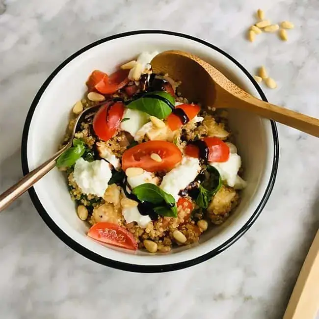 Quinoasalade caprese