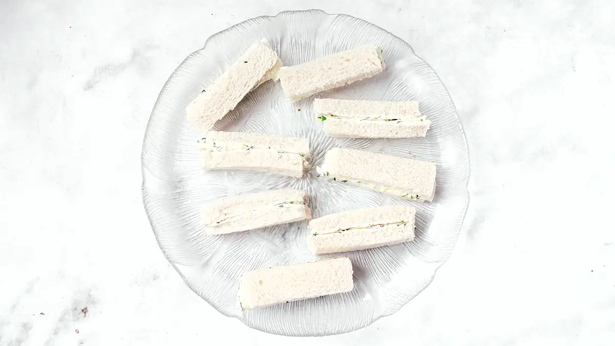 Finger sandwiches met komkommer