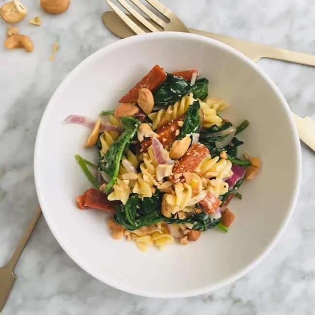 Pasta met spinazie, Boursin en spekjes