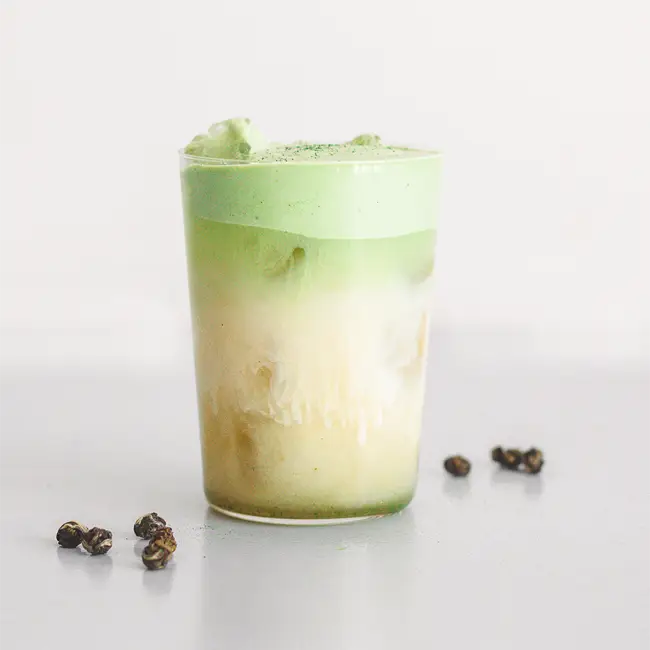 Jasmine latte met cold foam