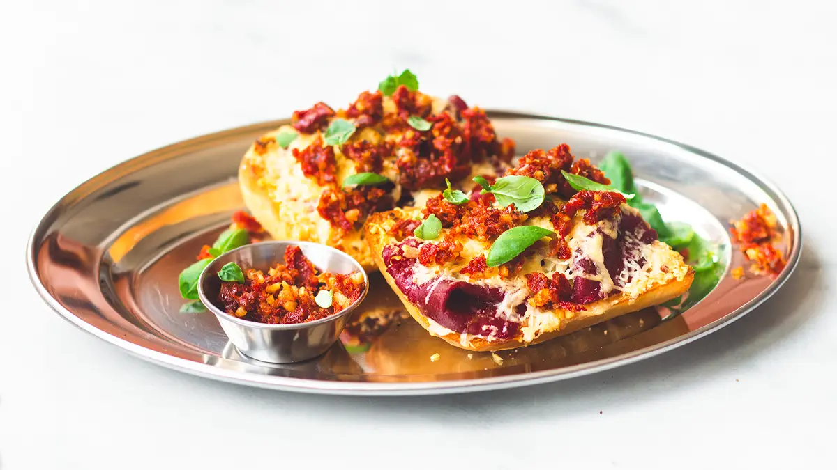 Gegrilde ciiabatta met kaas | ciabatta met parmaham