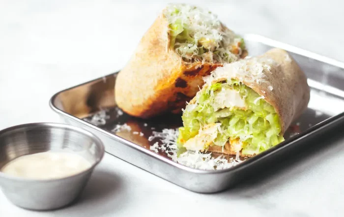Caesar wraps met krokante kip